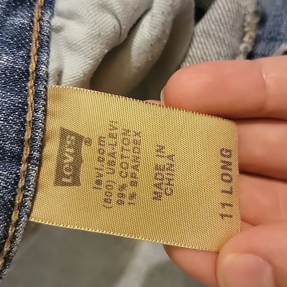 Levi Strauss Bootcut Jeans - Picture 6 of 8
